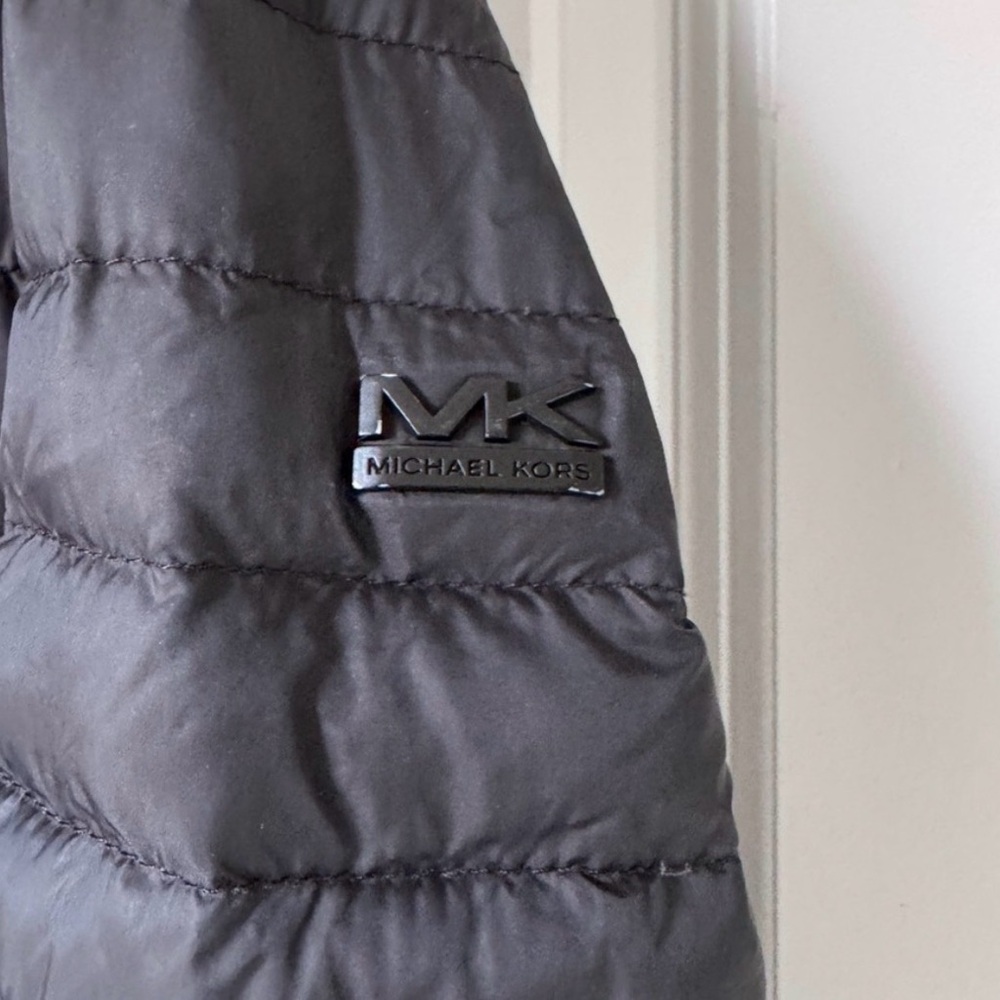 Michael Kors Men's Down Puffer Jacket - Picture 4 of 6